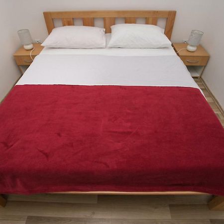 Apartment Ribica Kastela Bagian luar foto