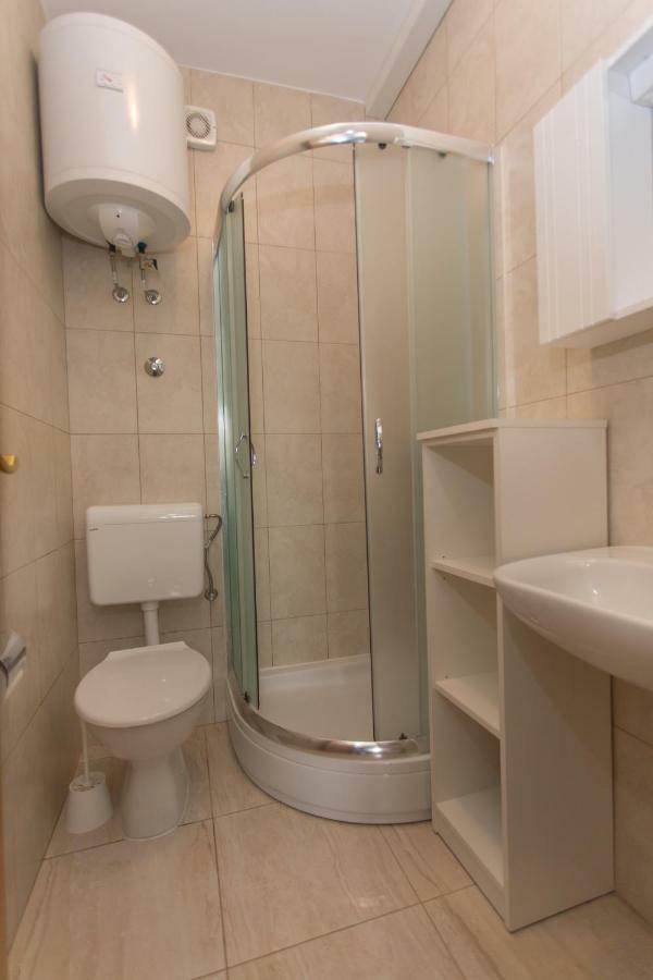 Apartment Ribica Kastela Bagian luar foto
