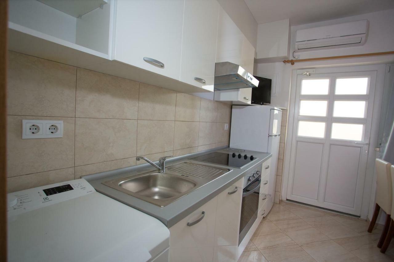 Apartment Ribica Kastela Bagian luar foto